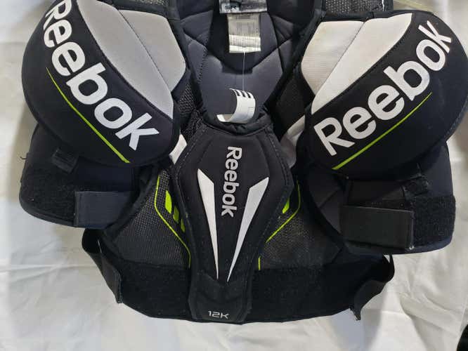 Used Senior Small Reebok 12k Shoulder Pads