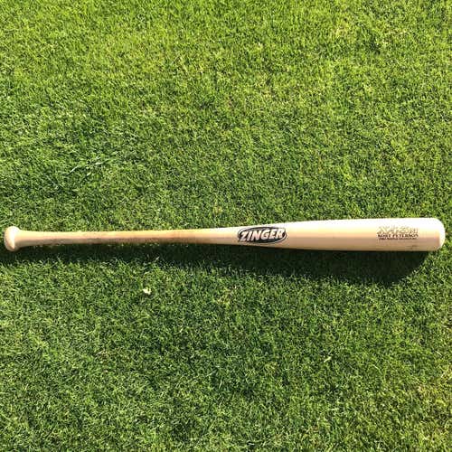 Zinger X43m Pro Maple: 33.5 in 30.5oz