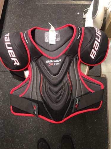 Bauer Vapor X700 Shoulder Pads SR LG
