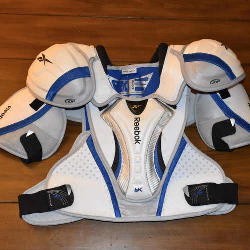 Used Large Reebok 6K  Shoulder Pads