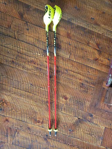 Leki carbon slalom poles with guards (125cm)