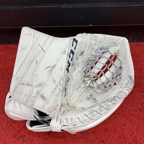 White Used Senior CCM Regular Extreme Flex III Pro