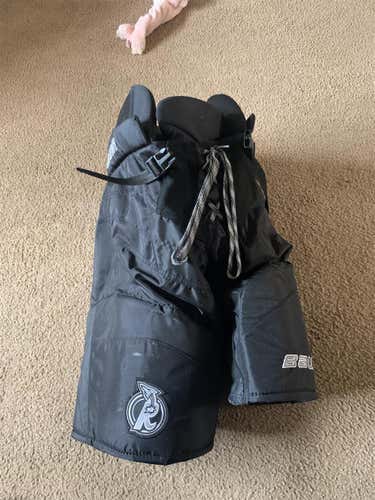 Black Senior Medium Bauer Nexus  Hockey Pants