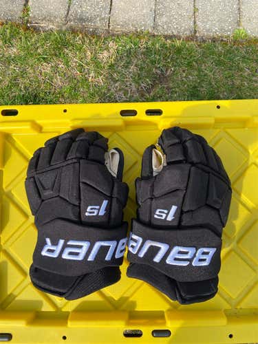 Black Used Bauer Supreme 1S 14" Pro Stock Gloves