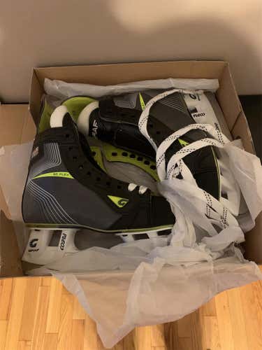 New Graf Supra G7035 E&W (Wide) Size 6 Hockey Skates