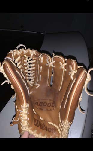 Used Pitcher's A2000 11.75" Baseball Glove