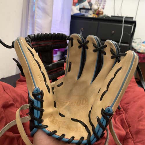 Black Used Infield A2000 11.5" Baseball Glove