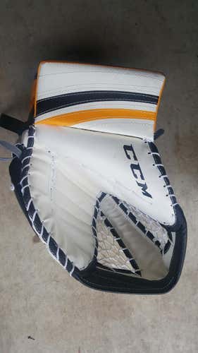 White New Senior CCM Regular extreme flex 400