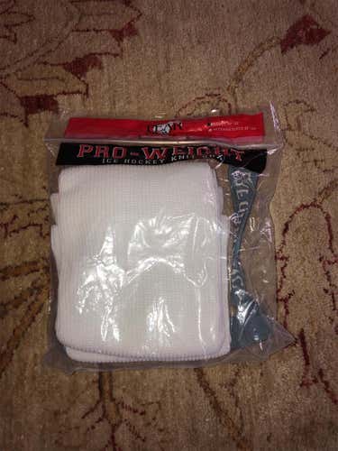 White New Senior Large Socks In Package