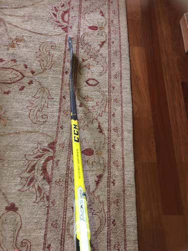 Used Right Handed Tacks 1052  Hockey Stick
