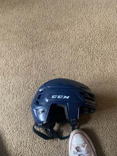 Blue Used Medium CCM Resistance  Helmet