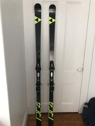 Used Fischer Racing Skis With Bindings Max Din 17