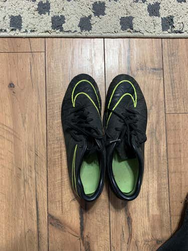 Black Unisex Nike Outdoor Cleats