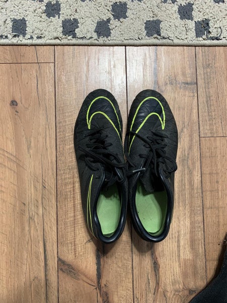 Black Unisex Nike Outdoor Cleats