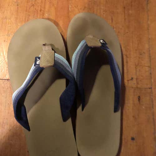 Adult 11 Vineyard Vines Sandals