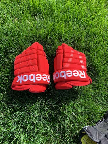 Red Used Reebok 4-Roll pro 13" Gloves