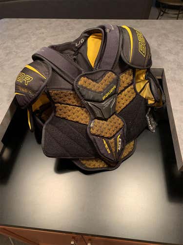 Used Large Bauer Supreme TotalOne MX3 Shoulder Pads