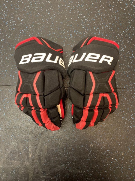 New Chicago Blackhawks Team Stock 14” Bauer Supreme TotalOne MX3 Pro Stock Gloves