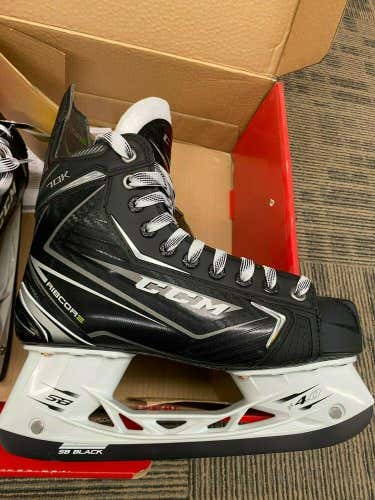 CCM Ribcor 70K Senior Hockey Skates - 7D *NEW in box*
