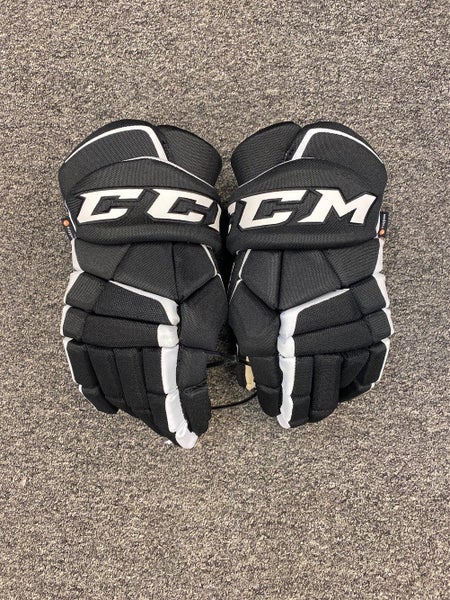 CCM Tacks Classic Pro Hockey Gloves 15”