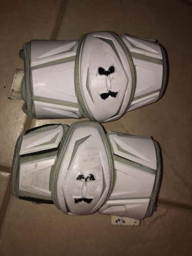 Used Medium Under Armour Revenant Arm Pads