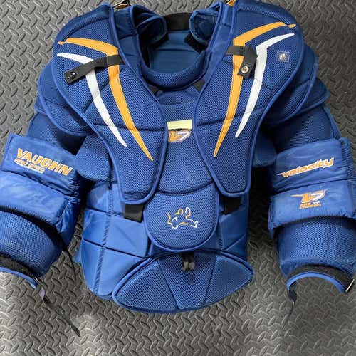 Senior Large Vaughn Velocity V7 XF Pro Carbon Chest and Arm Protector  Goalie Chest Protector