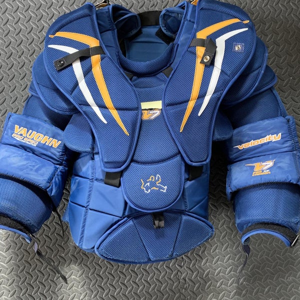 Senior Large Vaughn Velocity V7 XF Pro Carbon Chest and Arm Protector Goalie Chest Protector