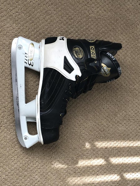 Senior New CCM Super Tacks Hockey Skates