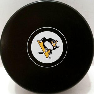 NEW PITTSBURGH PENGUINS Unsigned NHL Hockey Puck InGlasCo Great For Autographs !