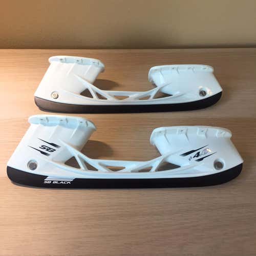 New CCM SB Black 271 Holders & Black Steel