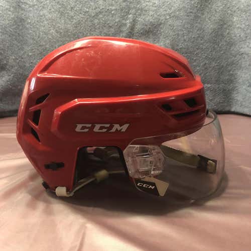 Red Used Medium CCM Resistance Helmet