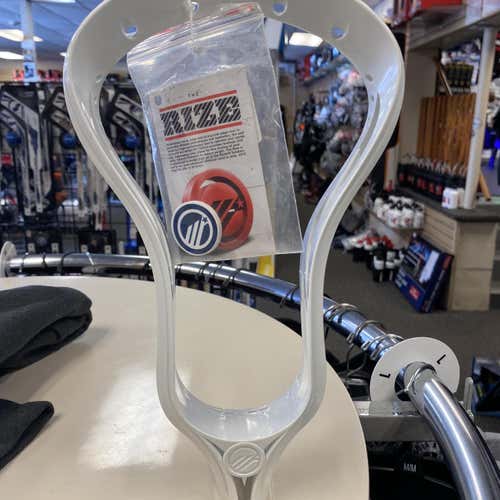New White Unstrung Maverik Rize Head