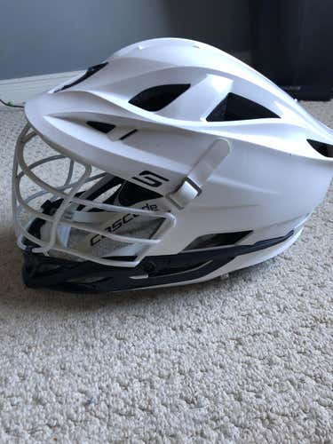 White Cascade S Helmet
