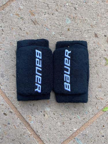 Black Used Bauer Wrist Guards