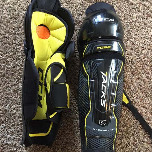 Used CCM Tacks 7092 Shin Pads