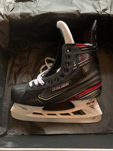 New Bauer Vapor 2X Pro D&R (Regular) Pro Stock Size 9.5 Hockey Skates