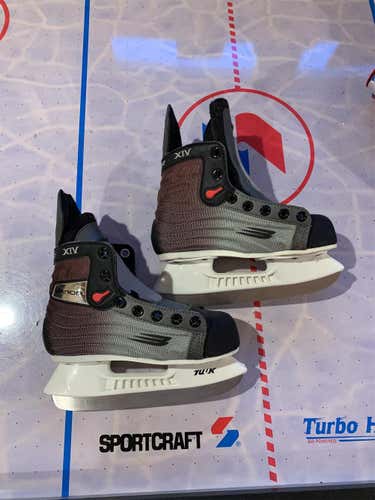 Bauer Vapor XIV Youth (12.5) Hockey Skates