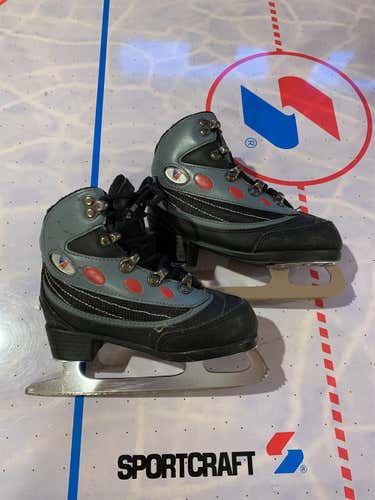 Riedell Youth Size (10) Figure Skates