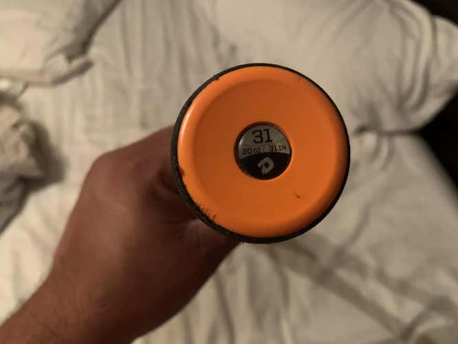 Used USSSA Certified 2013 DeMarini Composite CF6 Bat (-11) 20 oz 31"