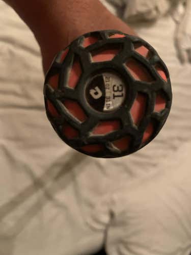 White Used DeMarini CF7 Bat (-10) 21 oz 31"