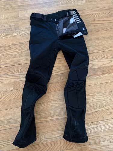 New Small Descente Bottom Body Armor