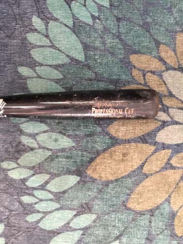 Used 2018 Wood Pro Cut (-3) 27 oz 30" Bat