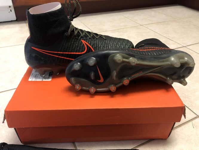 Black New Men's 9.5 (Women's 10.5) Nike Magista Obra FG Cleats