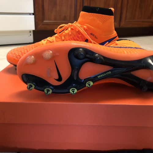 Orange New Men's 9.5 (Women's 10.5) Nike Magista Obra FG Cleats