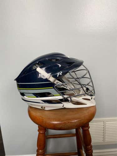 Navy Blue With White Chin Cascade R (GBL Wrap)