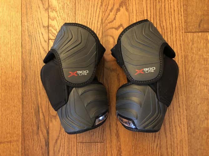 Used Senior Medium Bauer Vapor X900 Lite Elbow Pads