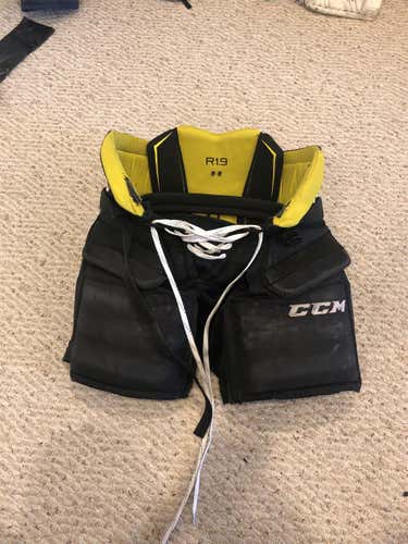 Black Senior Medium CCM C500  Goalie Pants