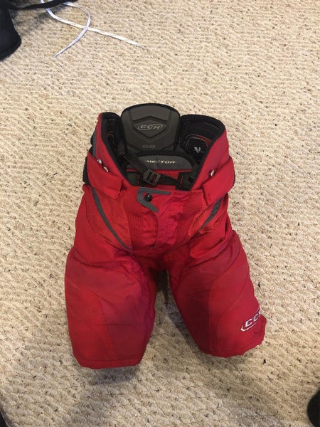 Red Junior XL CCM V08 Hockey Pants