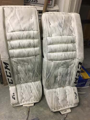 White Used Intermediate 31" CCM Goalie Leg Pads