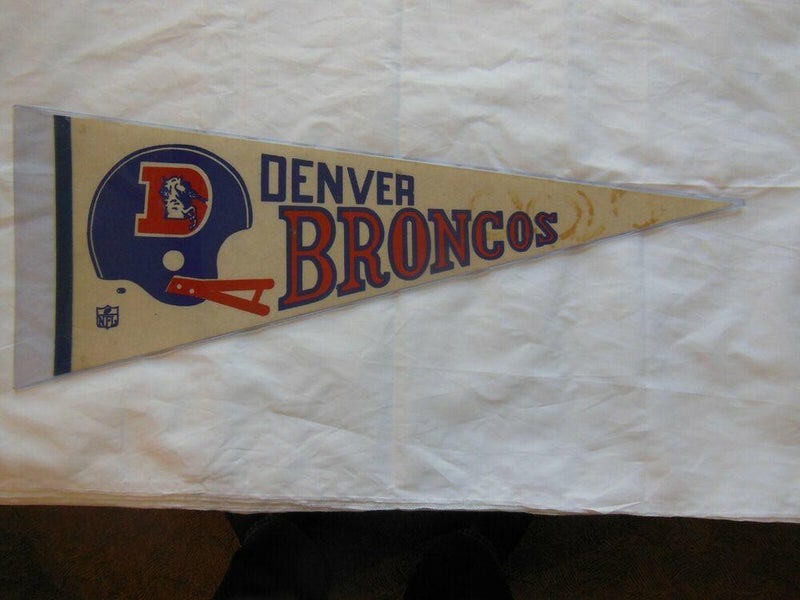 DENVER BRONCOS VINTAGE 1970s NFL FOOTBALL 2 BAR HELMET PENNANT